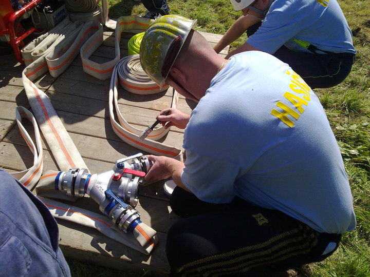 58446_154213677931177_100000276370052_384242_2191613_n – kopie